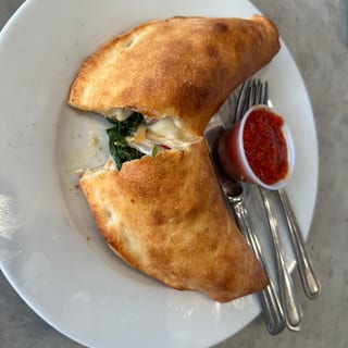 peperoni calzone